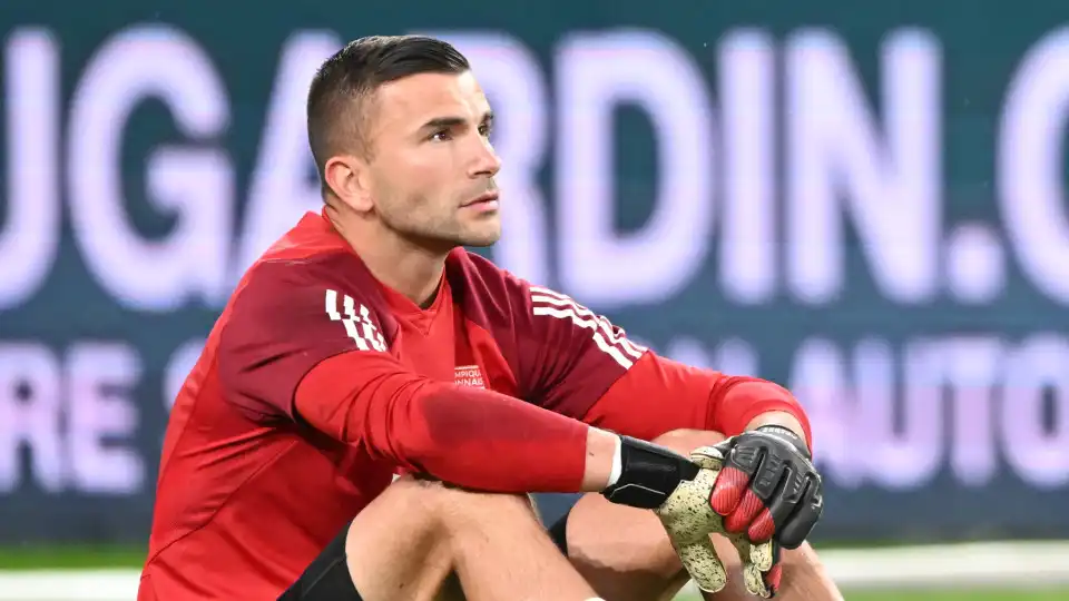 Treinador do Lyon explica 'caso Anthony Lopes': "Decisão não é minha"