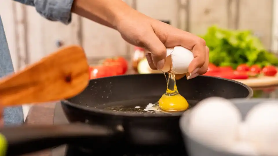 É saudável comer ovos todos os dias? Nutricionistas esclarecem a dúvida