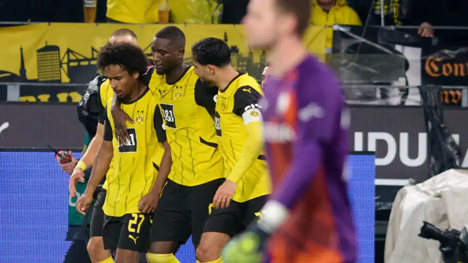 Dortmund vira desvantagem e vence Bochum por 4-2 na Bundesliga