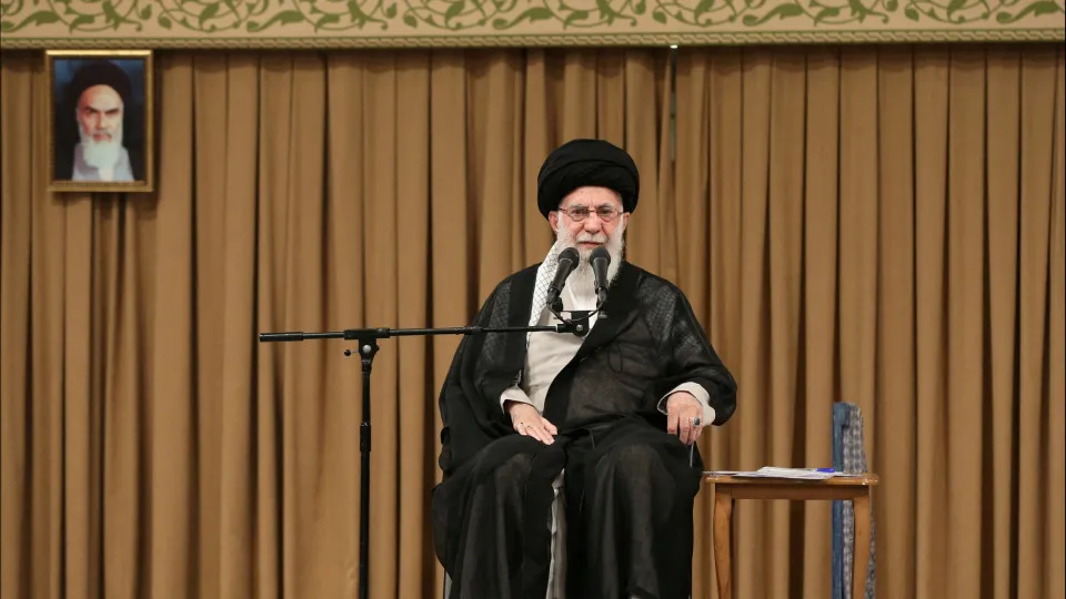 Ali Khamenei, Irão