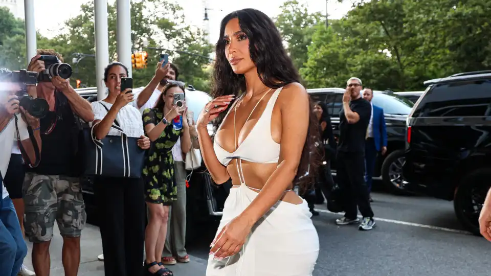 Filha de Kim Kardashian está "linda" e "parece gémea" da mãe