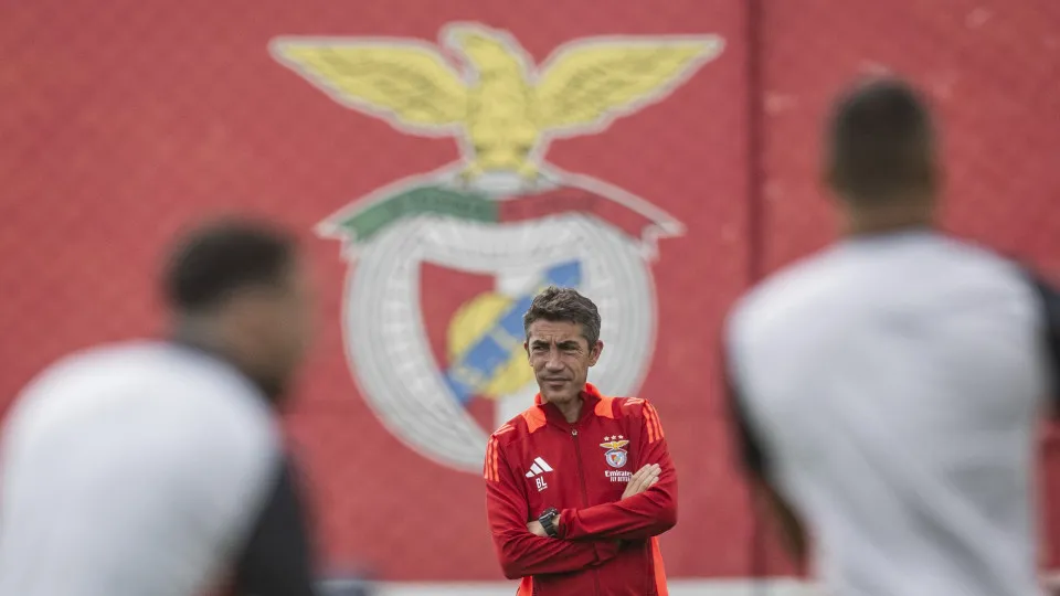 Benfica empata com Mafra em jogo particular no Seixal