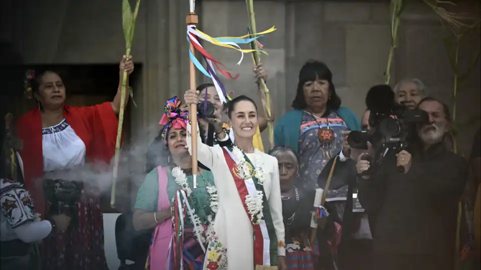 Claudia Sheinbaum é primeira mulher presidente do México em 200 anos