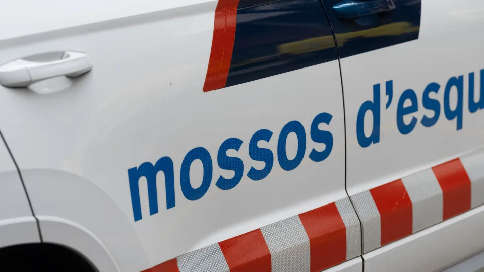 Irmãos gémeos de 11 anos encontrados mortos num rio em Espanha