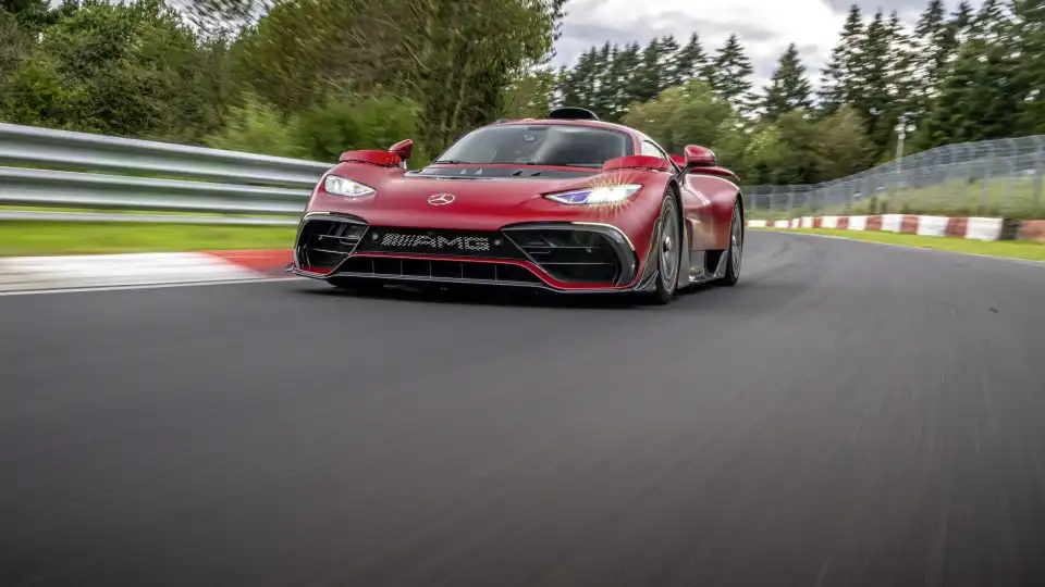 Mercedes-AMG One bate o seu próprio recorde de Nürburgring