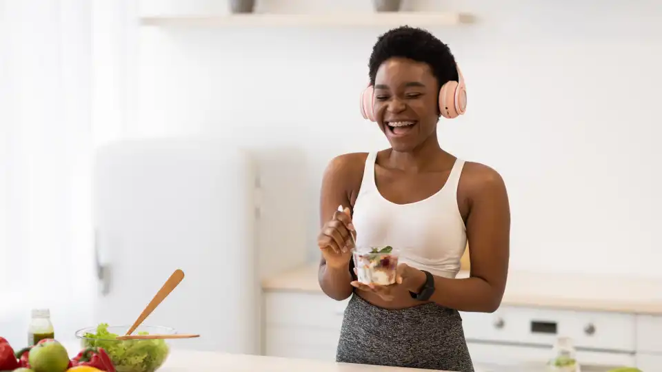 Está a tentar emagrecer? Eis o snack ideal para quando quiser algo doce