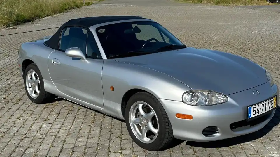 Encontrámos um MX-5 com 21 anos e quase novo