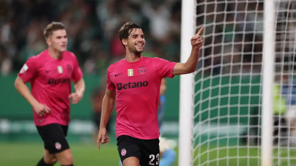 Daniel Bragança dá 'sonhos cor de rosa'. As notas do Sporting-Casa Pia