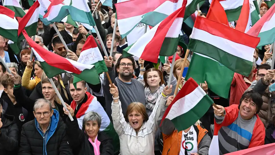 Milhares na rua na Hungria contra "propaganda governamental" nos 'media'