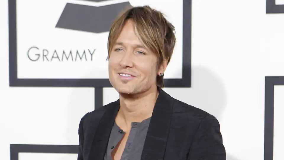 Keith Urban reage a estreia da filha na Paris Fashion Week