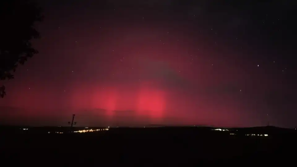 Auroras? "Não há risco para saúde, mas há perigos no uso da tecnologia"