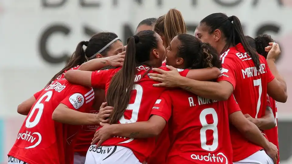 Jogo entre Benfica e Vilaverdense adiado por 4 horas devido ao mau tempo