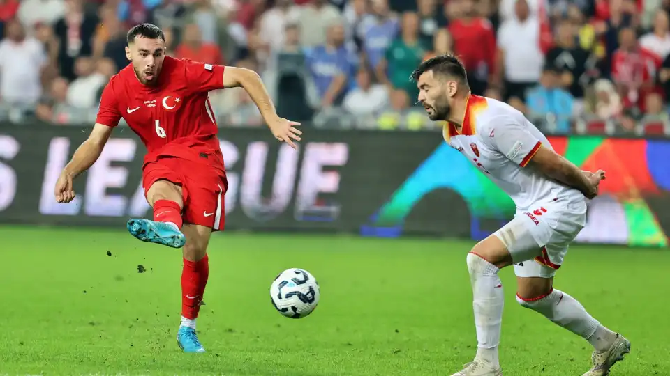 Dupla benfiquista titular na vitória da Turquia diante Montenegro