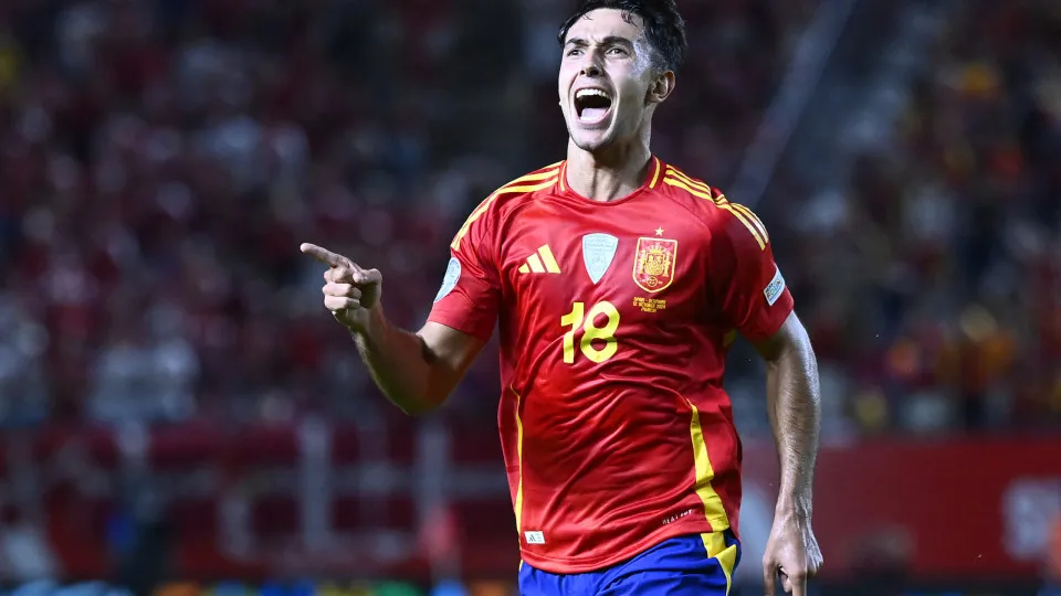 Spain's midfielder #18 Martin Zubimendi celebrates scoring the opening goal during the UEFA Nations League, league A group 4 football match between Spain and Denmark at Nueva Condomina stadium in Murcia, on October 12, 2024. (Photo by JOSE JORDAN / AFP) (