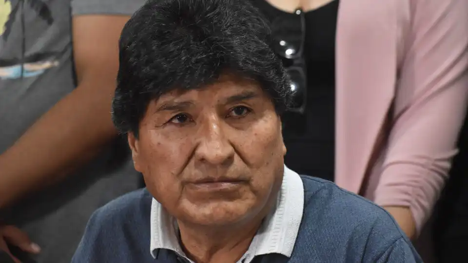 Evo Morales ameaça bloquear estradas se for detido para depor