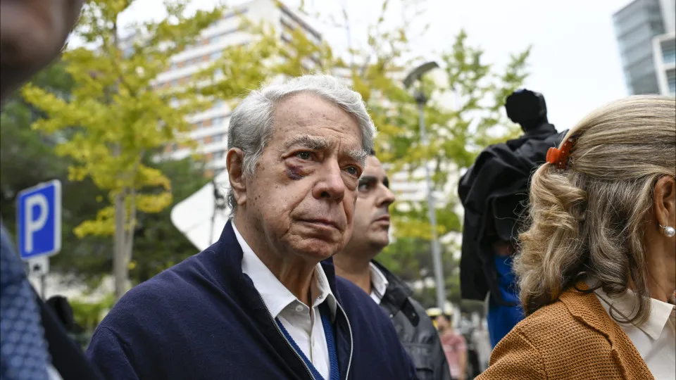MP recorre de absolvição de Ricardo Salgado de corrupção no Brasil