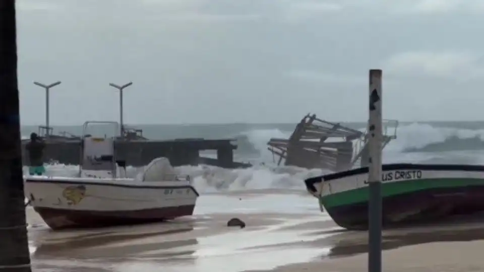 Um dos maiores pontos turísticos de Cabo Verde foi destruído pelo mar