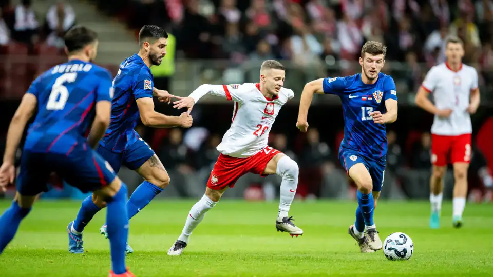 Polónia segura empate com a Croácia e 'rouba' apuramento a Portugal