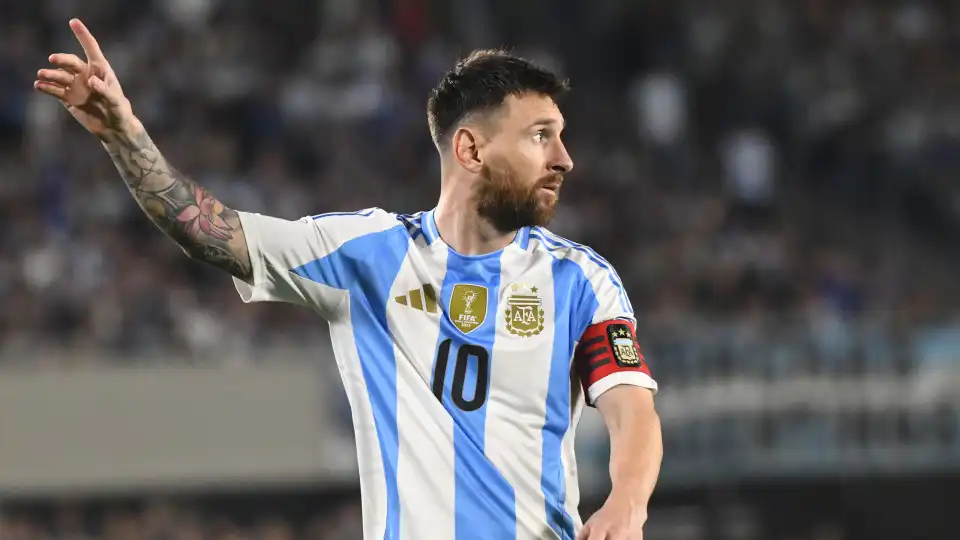 Cristiano Ronaldo sozinho? Messi descarta Mundial'2026: "Não tenho..."