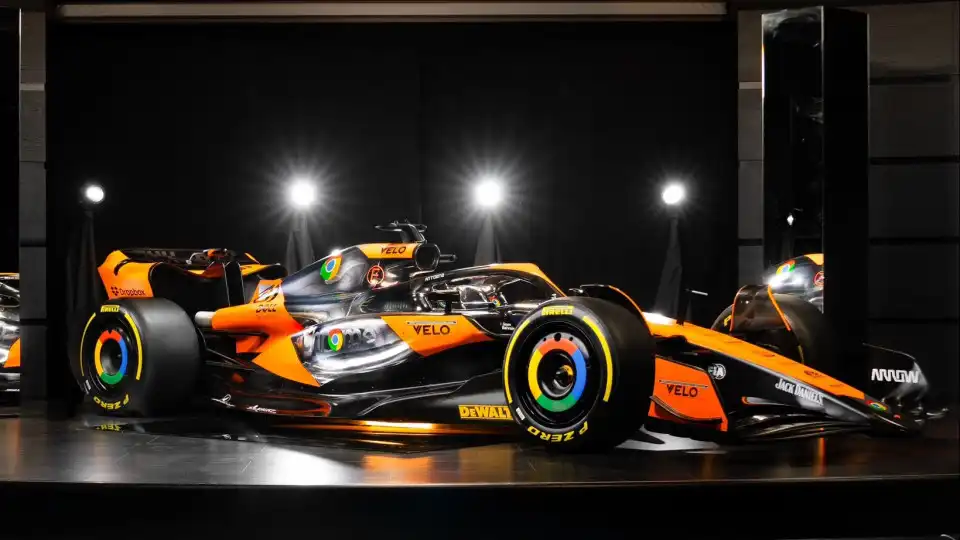 McLaren apresenta um MCL38 mais cromado para o GP dos EUA