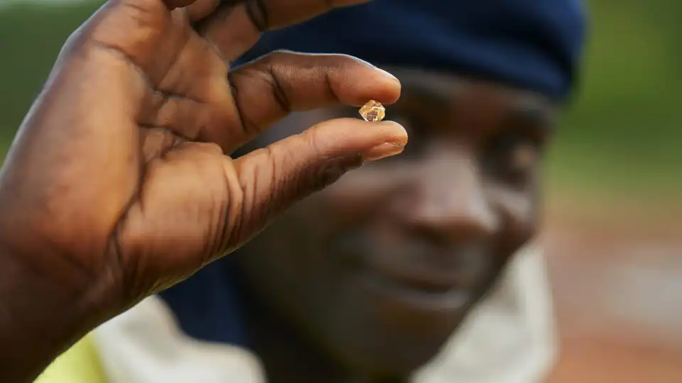 Mais de 3 milhões de quilates de diamantes esperam "melhores dias" 