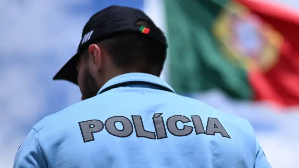 Jovem de 23 anos detida após morder polícia em Braga