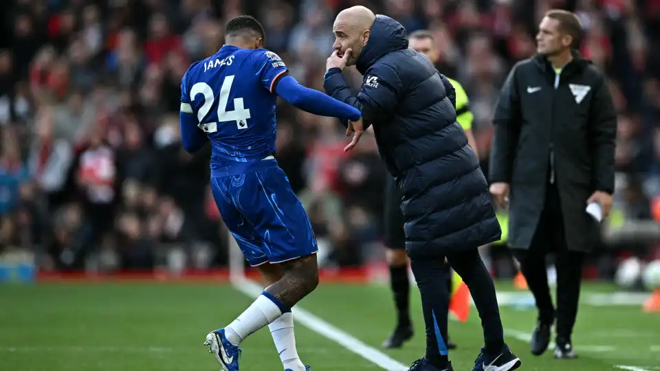 Enzo Maresca 'puxa as orelhas' ao capitão do Chelsea: "Espero mais..."