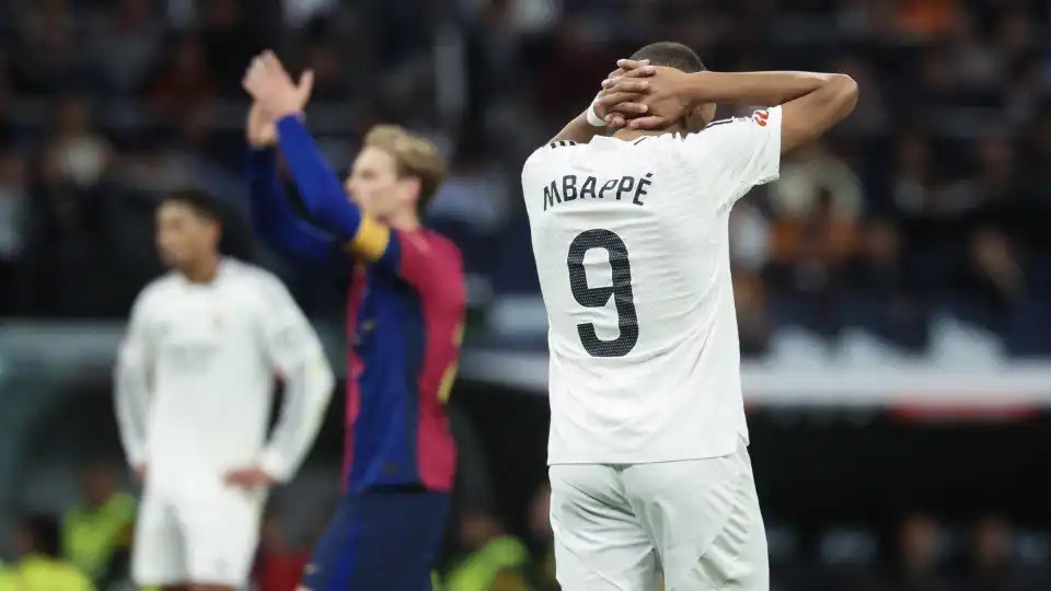 O que se passa com Mbappé? O dado surreal num El Clásico para esquecer