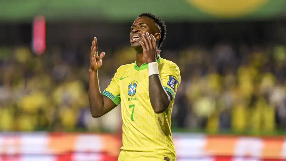 Seleção do Brasil defende Vinícius Júnior após polémica com Bola de Ouro