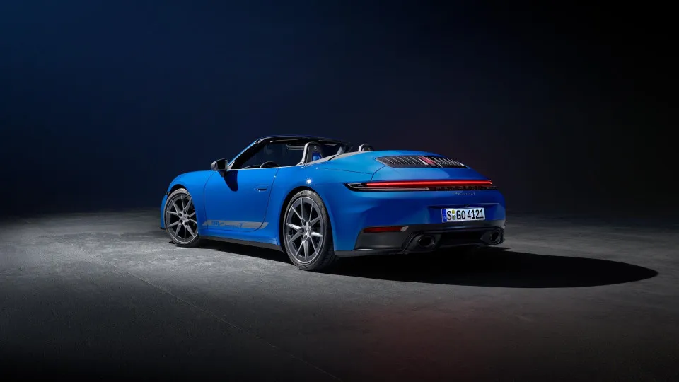 Novo Porsche 911 Carrera T já pode ser comprado em Portugal