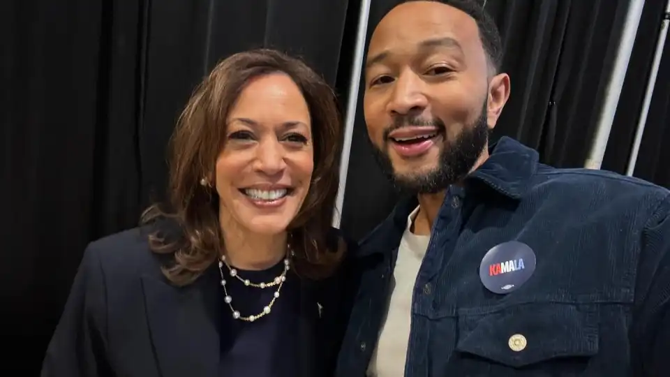 Campanha de Kamala Harris repleta de estrelas. John Legend foi uma delas