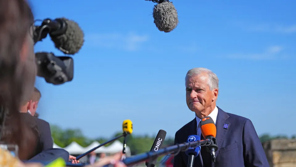 Jonas Gahr Store, primeiro-ministro norueguês, Noruega