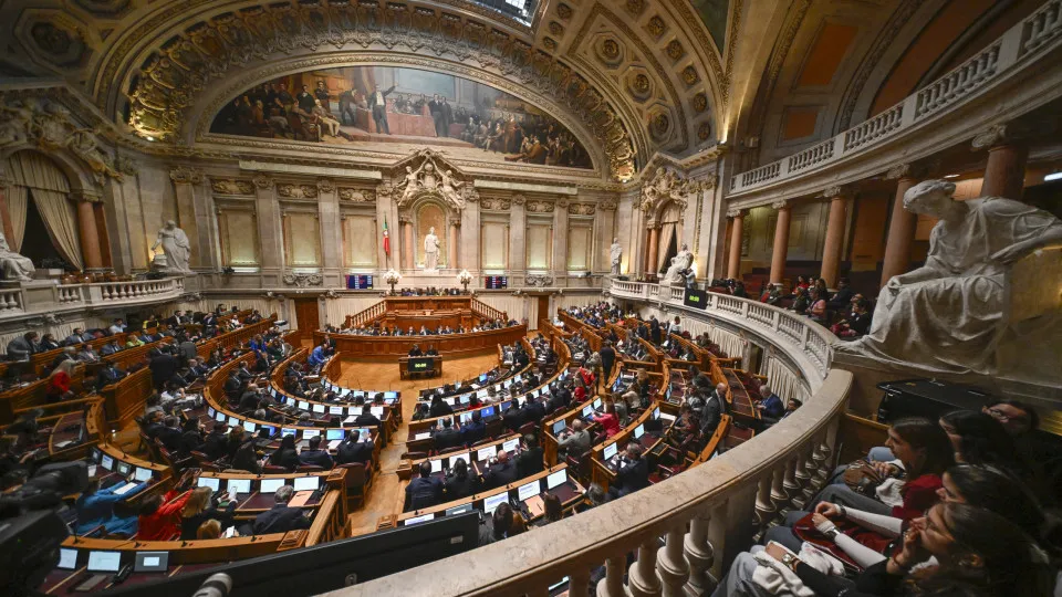Parlamento, OE