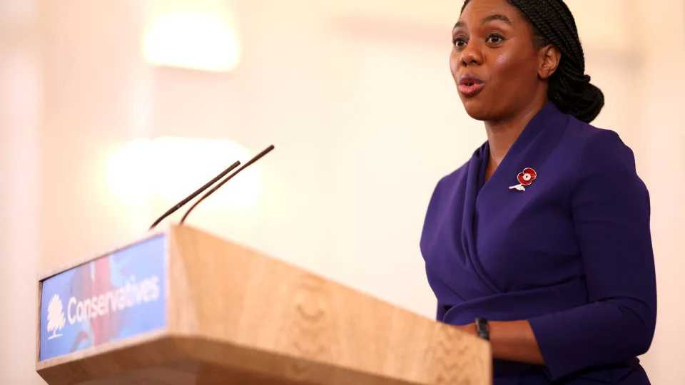 Kemi Badenoch eleita líder do Partido Conservador do Reino Unido