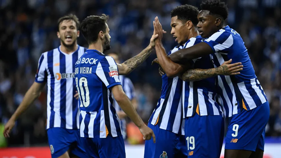 Fulham, de Marco Silva, pode levar avançado do FC Porto para a Premier