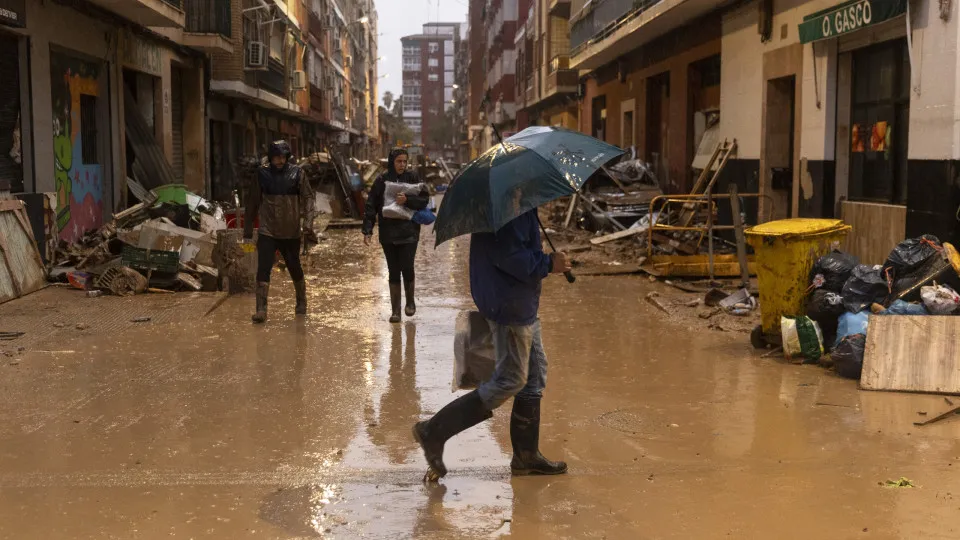 Agência de meteorologia espanhola prevê nova DANA a partir de terça-feira