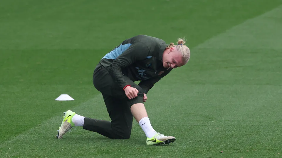 Lesão de Haaland faz 'soar os alarmes' antes do Sporting-Manchester City