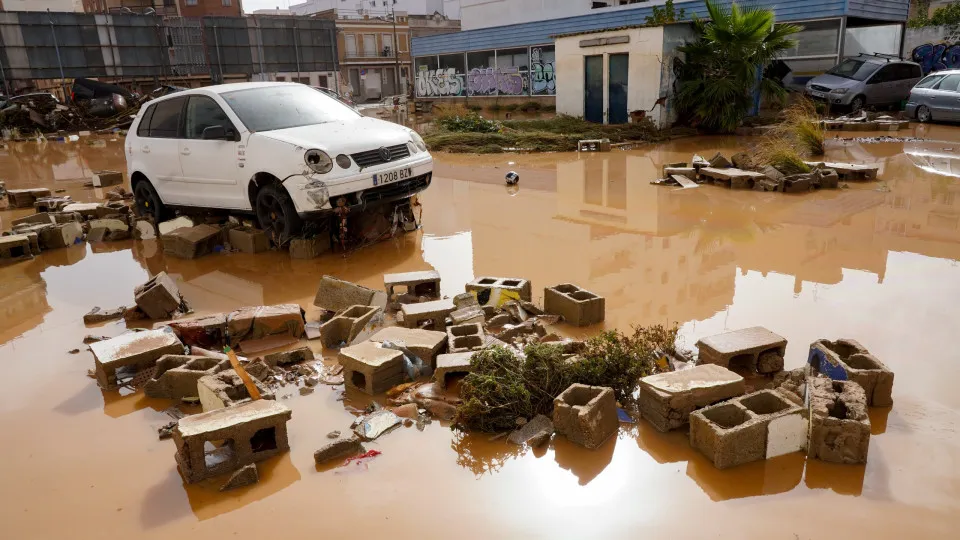 Tempestade DANA provocada? Instituto meteorológico denuncia teoria falsa