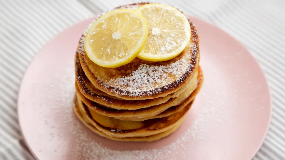 Receita 'fit' de panquecas de limão, uma forma deliciosa de começar o dia