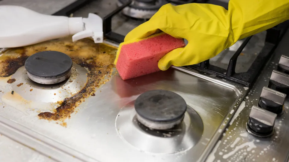 É o fim da gordura na cozinha! O truque de limpeza que todos precisam