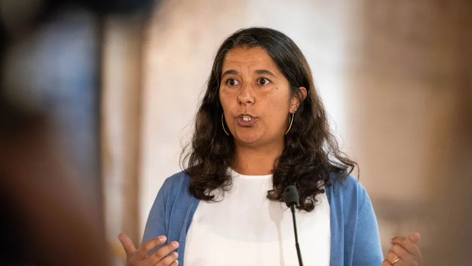 paula santos, líder parlamentar pcp, pcp