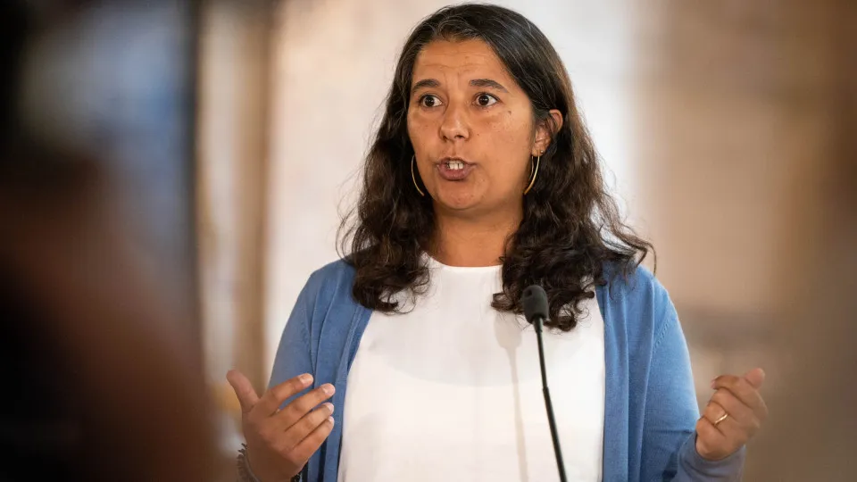paula santos, líder parlamentar pcp, pcp
