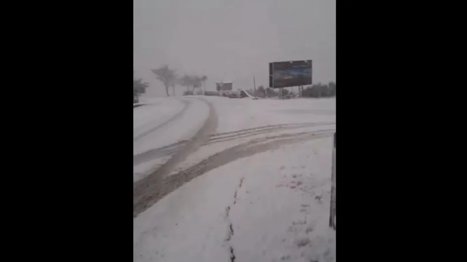 'Gota fria' já chegou à Serra da Estrela (que está pintada de branco)