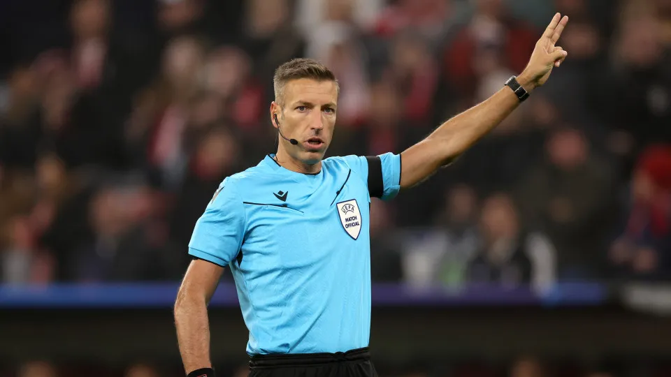 Davide Massa arbitra jogo de Portugal na Croácia