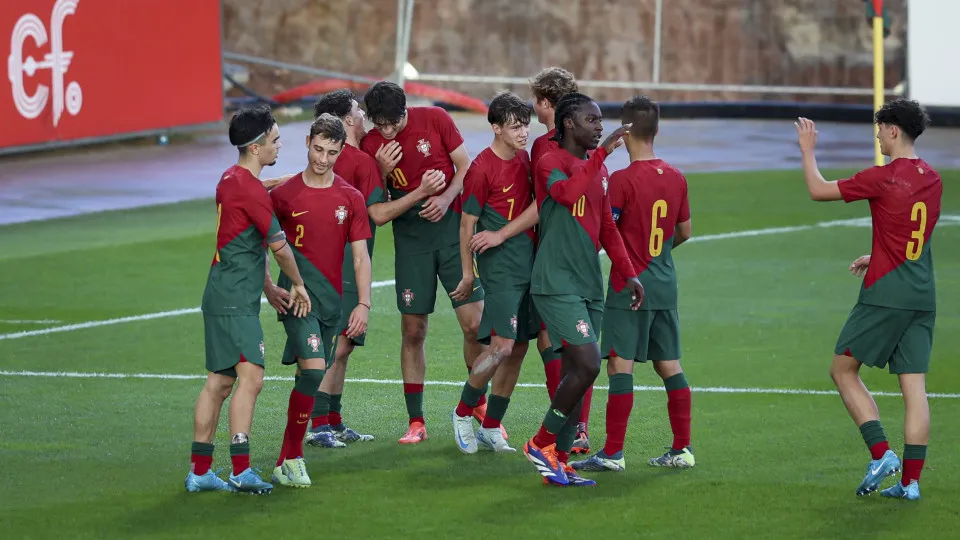 Portugal avança para a Ronda Elite do Europeu de sub-17