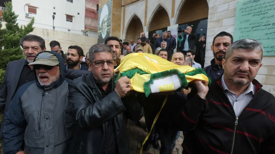 Porta-voz do Hezbollah morreu com quatro membros da sua equipa