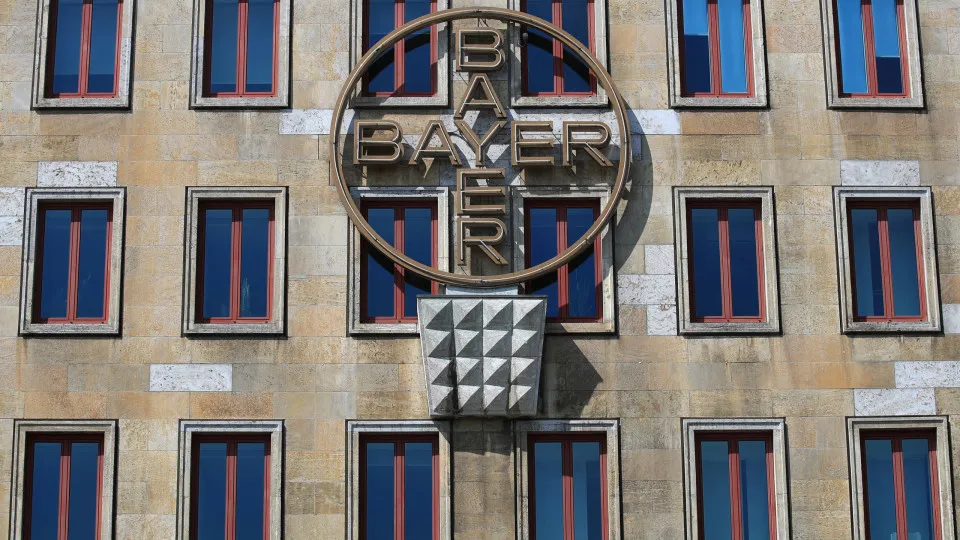 Bayer reduz prejuízo para 4.183 milhões de euros no 3.º trimestre