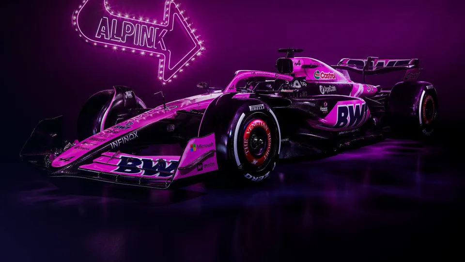 "Alpink". A nova decoração da Alpine para o que falta do Mundial de F1