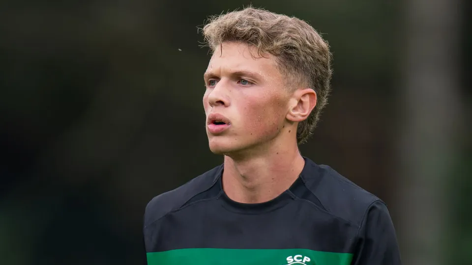 EINDHOVEN, NETHERLANDS - OCTOBER 1: Henrique Arreiol of Sporting Clube de Portugal U19 looks on during the UEFA Youth Champions League 2024/25 match between PSV Eindhoven and Sporting Clube de Portugal  at PSV Campus de Herdgang on October 1, 2024 in Eind
