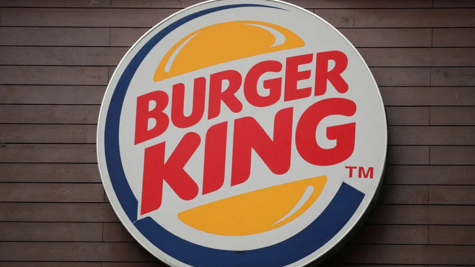 Burger King Portugal condenado por humilhar funcionário. "Incompetente"